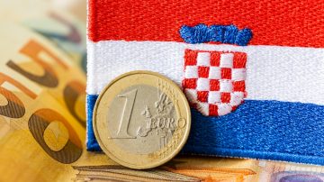 The European Parliament approves Croatia’s adoption of the Euro